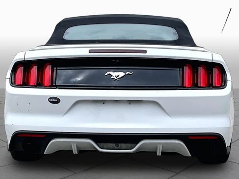 Used 2016 Ford Mustang Premium RWD image 5
