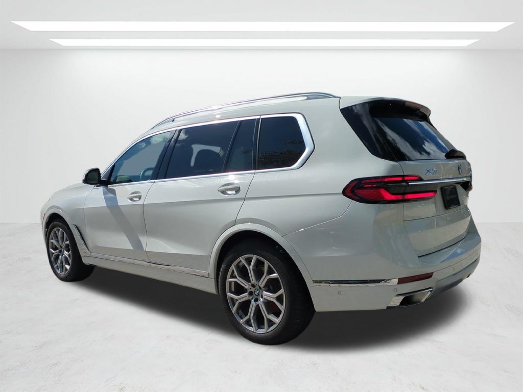New 2026 BMW X7 xDrive40i w/ Premium Package AWD/4WD image 6