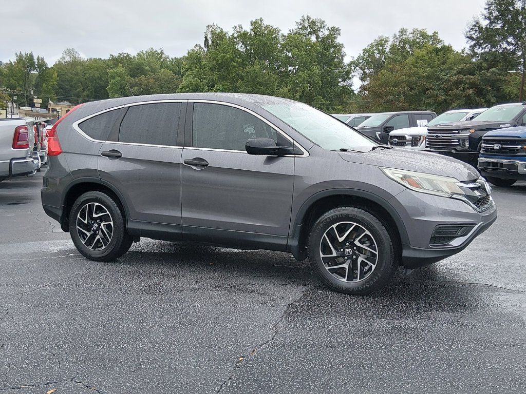 Used 2016 Honda CR-V SE image 2