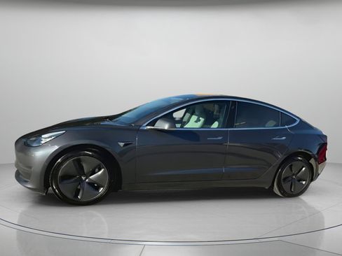 Used 2018 Tesla Model 3 Long Range image 14