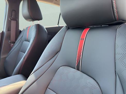 New 2026 Nissan Sentra SR w/ SR Premium Package FWD image 31