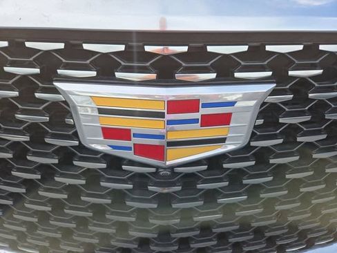 Certified 2023 Cadillac Escalade ESV Premium Luxury AWD/4WD image 46