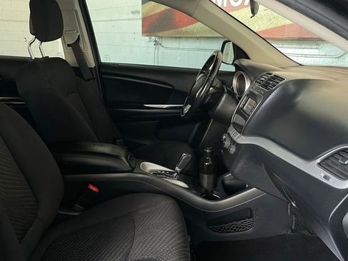 Used 2018 Dodge Journey SE w/ Popular Equipment Group image 15