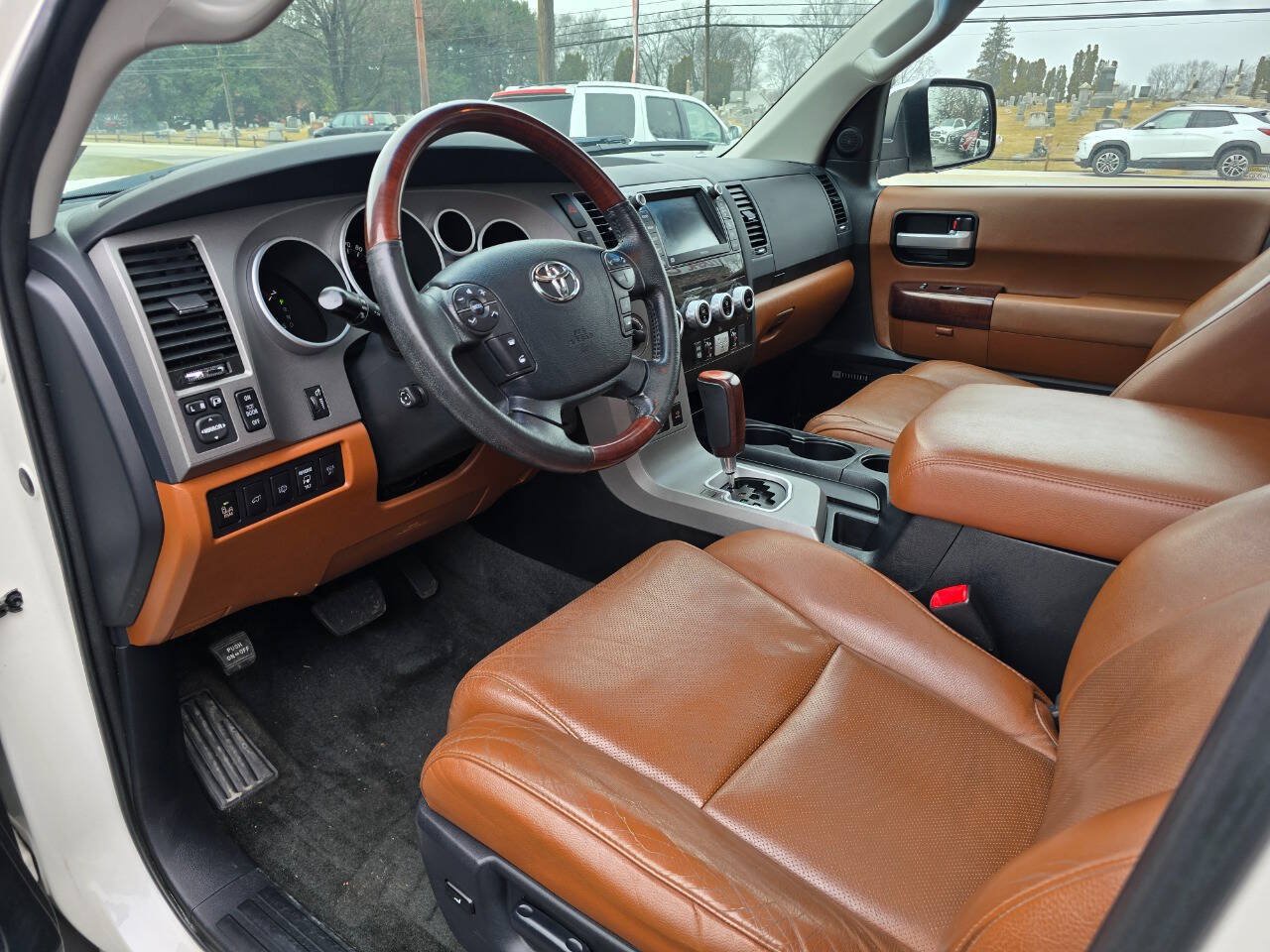Used 2013 Toyota Sequoia Platinum AWD/4WD image 11