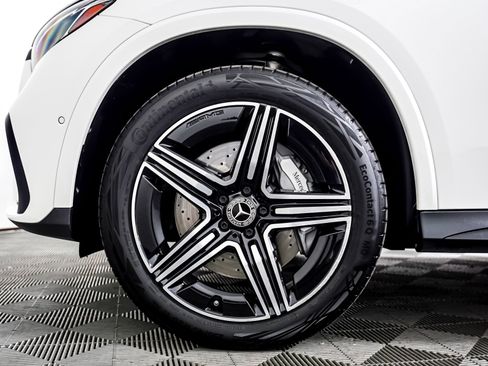 Certified 2024 Mercedes-Benz GLC 300 4MATIC image 4