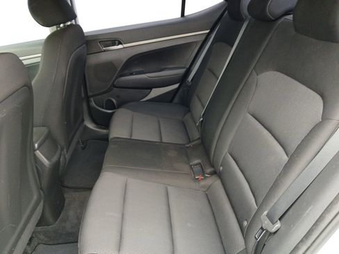 Used 2018 Hyundai Elantra SE FWD image 22