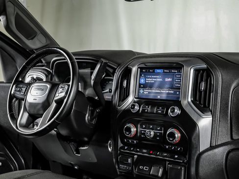 Used 2023 GMC Sierra 3500 Denali w/ Technology Package AWD/4WD image 23
