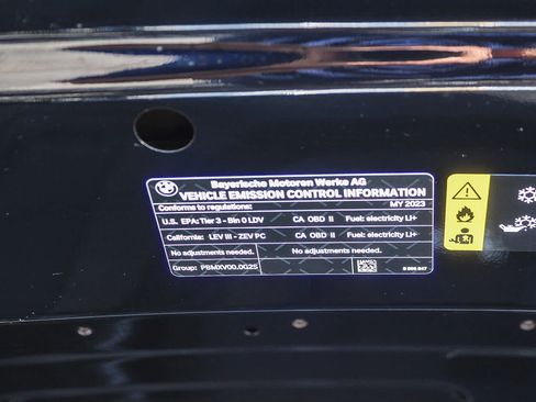 Used 2023 BMW i4 eDrive35 w/ Premium Package RWD image 33