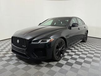 Used 2024 Jaguar XF R-Dynamic SE AWD/4WD video 1