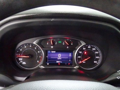 Used 2021 GMC Acadia SLE w/ Driver Convenience Package image 16