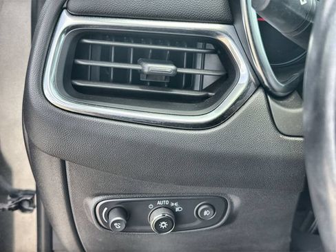 Certified 2021 Chevrolet Equinox LT FWD image 17