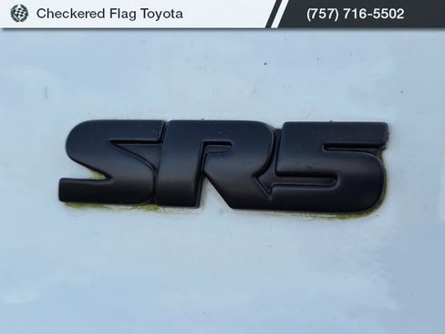 Used 2023 Toyota 4Runner SR5 Premium image 8