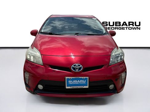 Used 2014 Toyota Prius Five w/ Preferred Accessory Package FWD image 2