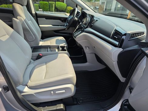 Used 2018 Honda Odyssey Elite image 34