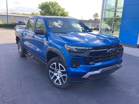 Used 2023 Chevrolet Colorado Z71 w/ Z71 Convenience Package 2 image 5