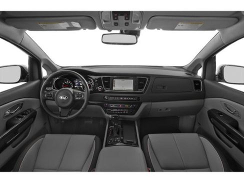 Used 2018 Kia Sedona SX FWD image 11
