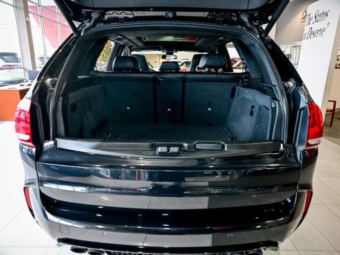 Used 2017 BMW X5 M image 22