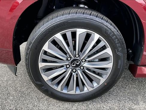 Certified 2025 INFINITI QX80 Sensory AWD/4WD image 11