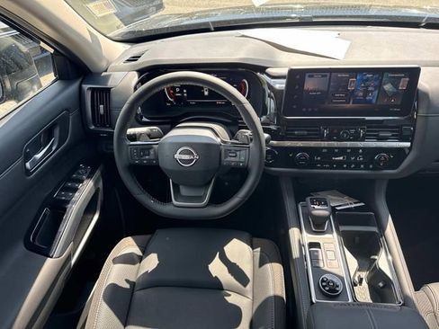 New 2026 Nissan Pathfinder SL AWD/4WD image 19