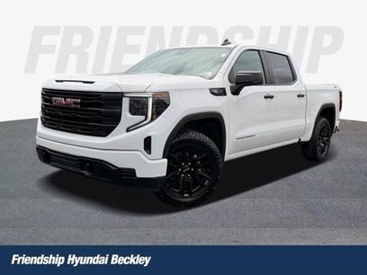 Used 2025 GMC Sierra 1500 Pro w/ Graphite Edition