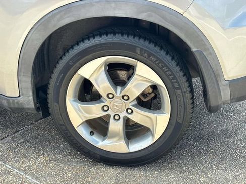 Used 2017 Honda HR-V EX image 4