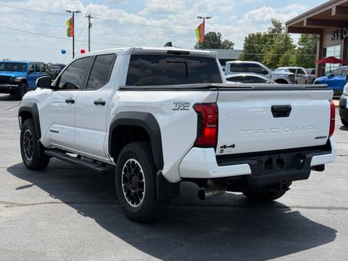 Used 2026 Toyota Tacoma TRD Off-Road w/ TRD Off Road Upgrade Package AWD/4WD image 6