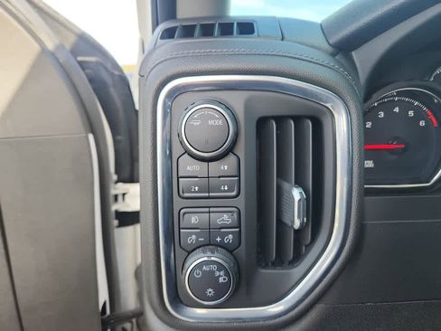 Used 2021 Chevrolet Silverado 1500 LT Trail Boss w/ Bed Protection Package image 34