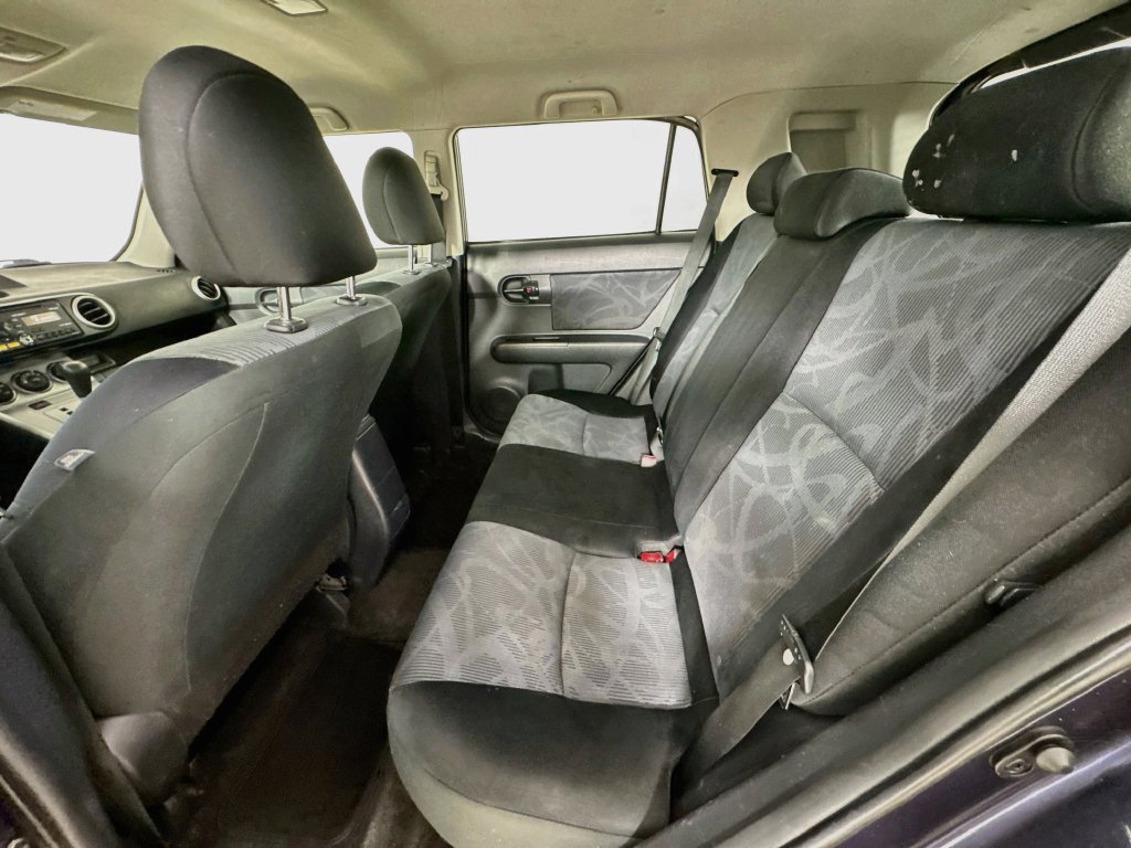 Used 2012 Scion xB FWD image 25