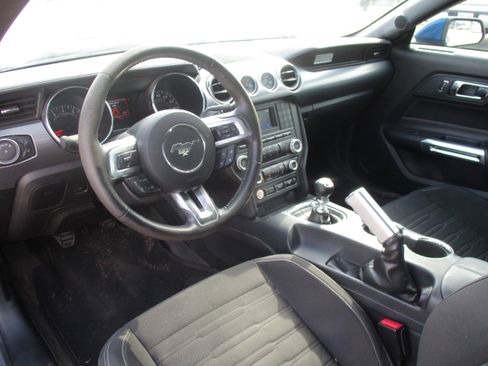 Used 2017 Ford Mustang GT w/ GT Performance Package image 8