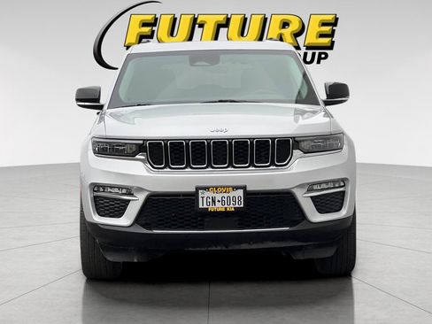 Used 2024 Jeep Grand Cherokee Limited image 9