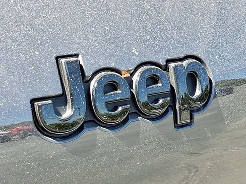 Used 2024 Jeep Grand Cherokee L Altitude AWD/4WD image 29