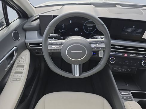 Certified 2025 Hyundai Sonata SEL FWD image 14