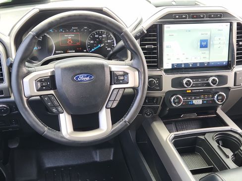 Used 2022 Ford F250 Lariat w/ Black Appearance Package AWD/4WD image 26