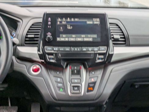 Certified 2024 Honda Odyssey Sport image 25