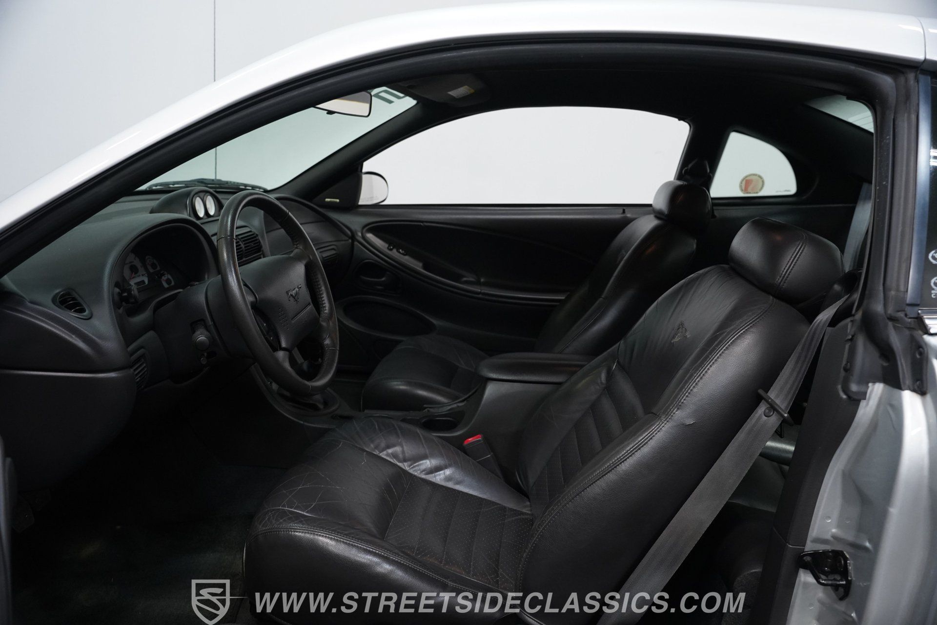 Used 2001 Ford Mustang GT RWD image 37