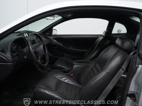 Used 2001 Ford Mustang GT RWD image 37