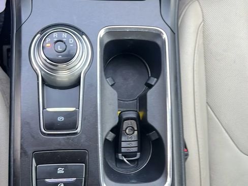 Used 2017 Ford Fusion Titanium image 21