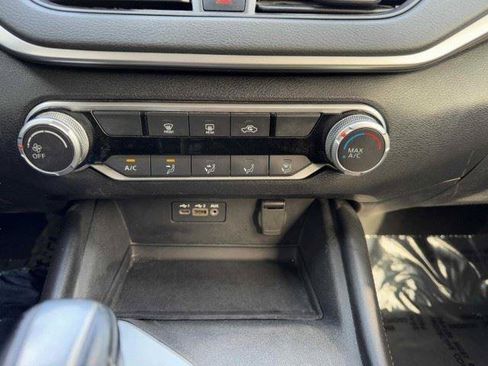 Used 2020 Nissan Altima 2.5 SR FWD image 32