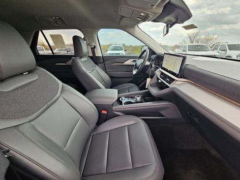 New 2026 Ford Explorer Active w/ Active Comfort Package image 27
