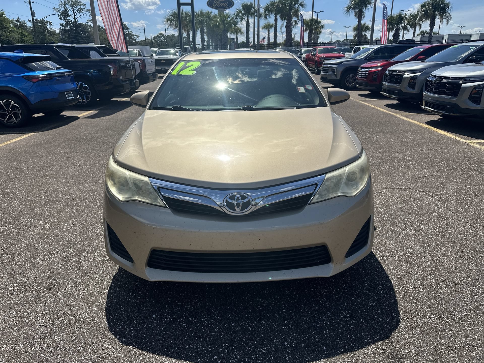Used 2012 Toyota Camry LE FWD image 11