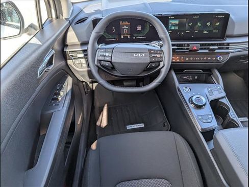 New 2026 Kia Sportage S image 6