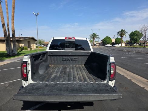 Used 2018 GMC Sierra 1500 SLT image 23