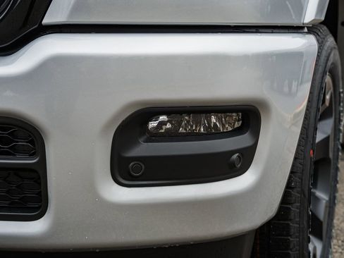 New 2026 RAM 1500 4x4 Crew Cab image 14