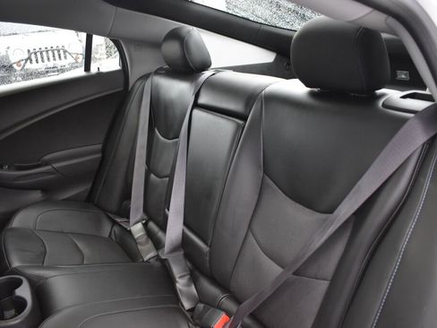 Used 2017 Chevrolet Volt Premier w/ Driver Confidence II Package image 28