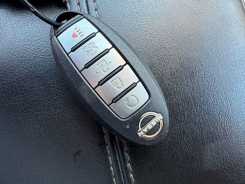 Used 2024 Nissan Altima 2.5 SV FWD image 25