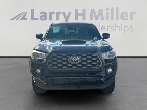 Used 2020 Toyota Tacoma TRD Sport w/ Technology Package image 8
