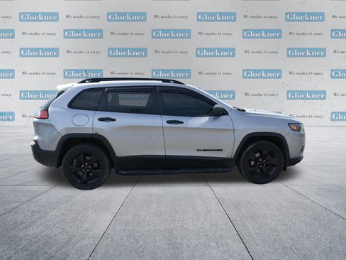 Used 2020 Jeep Cherokee Latitude Plus image 4