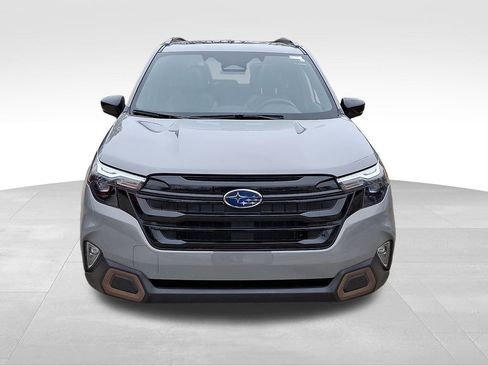 Used 2025 Subaru Forester Sport image 2
