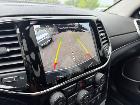 Used 2020 Jeep Grand Cherokee Summit AWD/4WD image 35