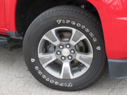 Used 2018 Chevrolet Colorado Z71 image 9